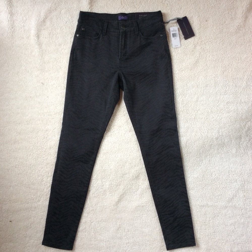NYJD Super Skinny Lift Tuck technology size 4 NWT.